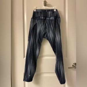 sweaty betty leggings large power 7/8 Workout, a left and a back zipper pockets.